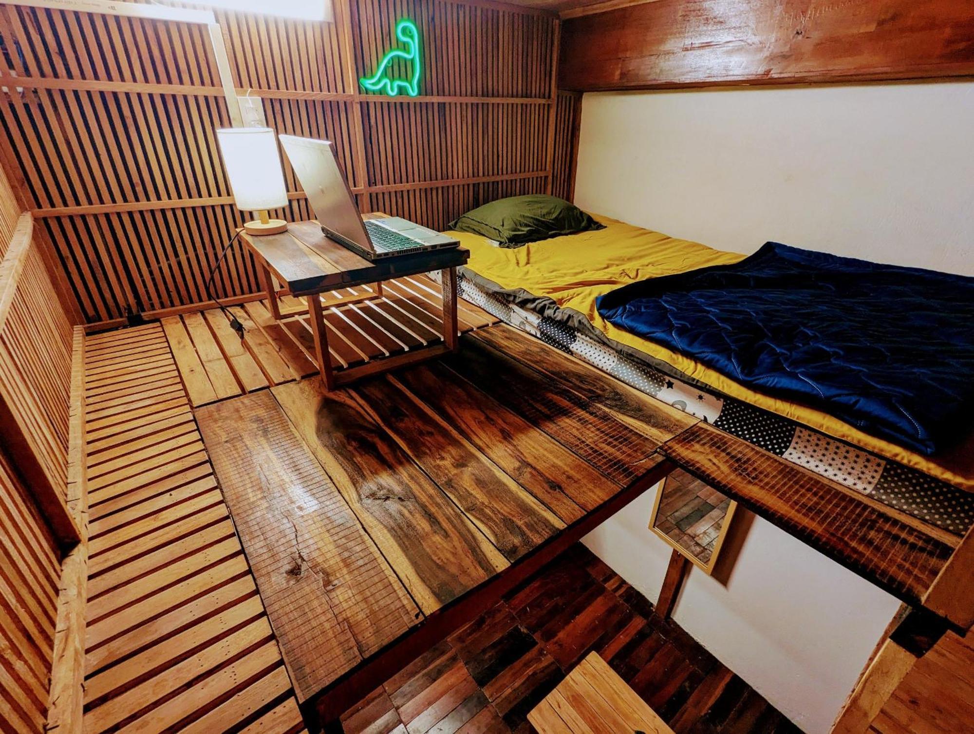 The Gk House Hostel, Ecolliving, Central City, Natural Wooden, Chill View Rooftop, Restaurant And Cocktail Bar Ho Chi Minh City Exterior photo